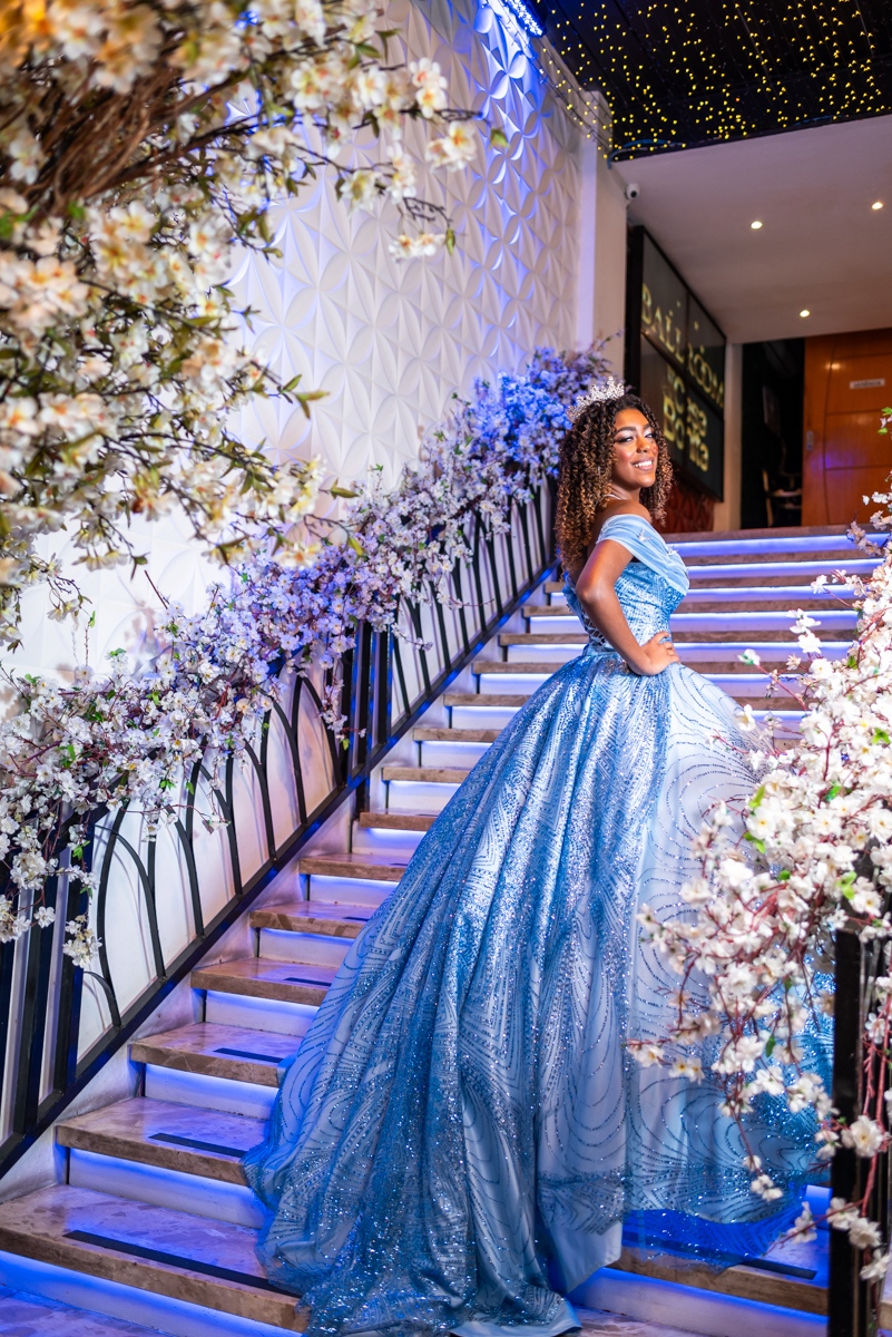 Ensaio fotográfico debutante escada