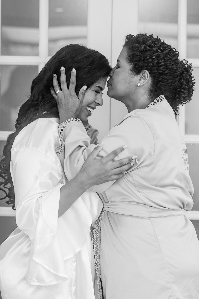  Making off com a mãe da noiva