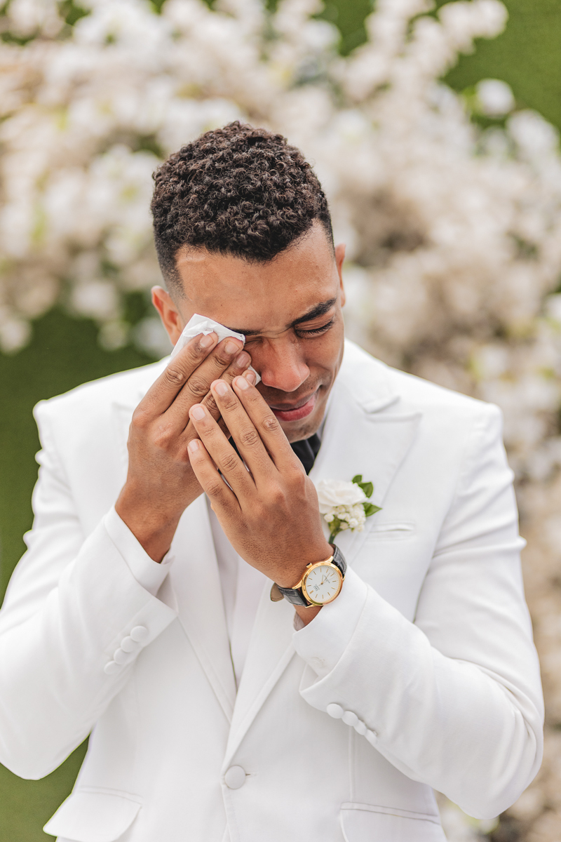  Noivos sem emocionando