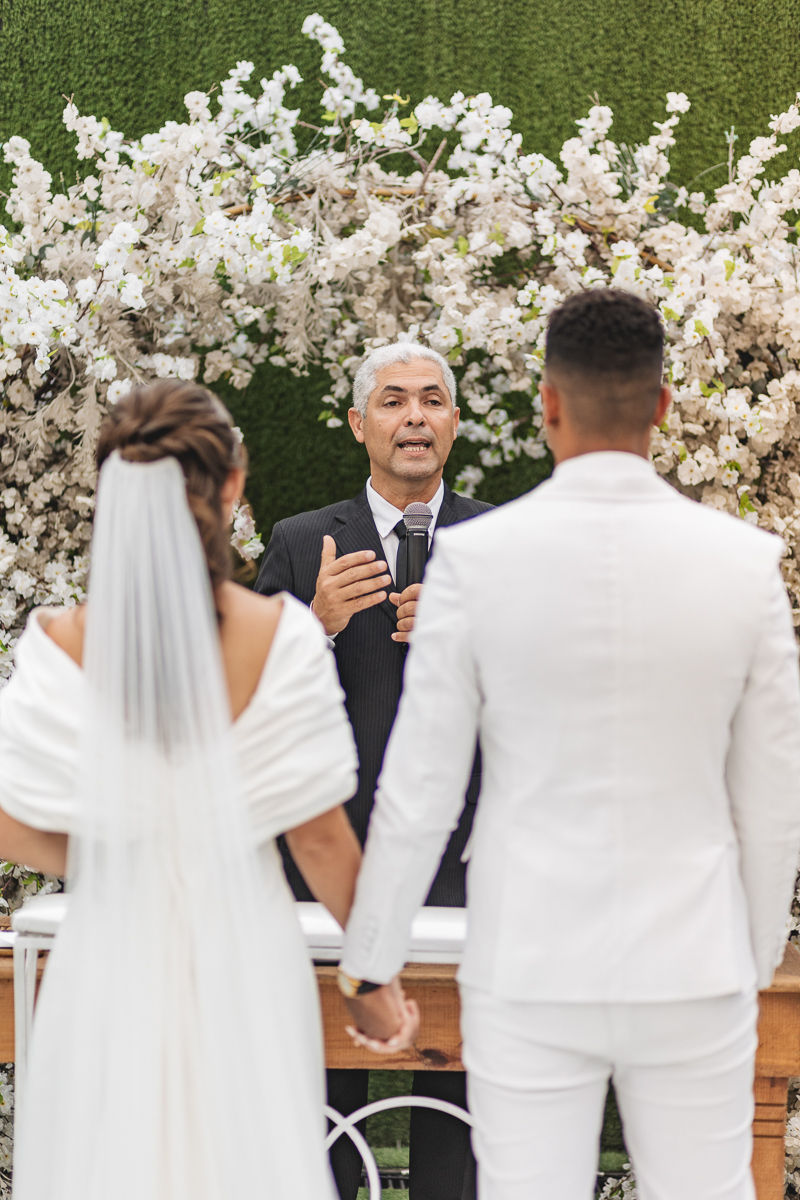  Noivos na Cerimonia linda 