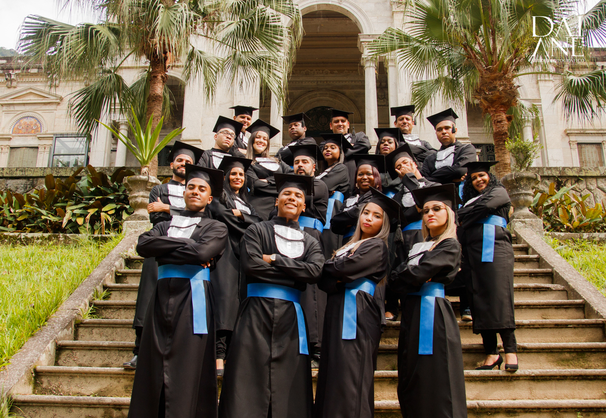 Ensai ode formatura no parque lage