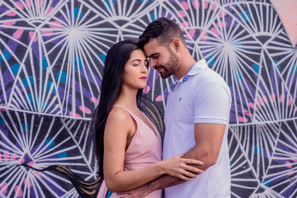 Paredão desenhado como tema de ensaio