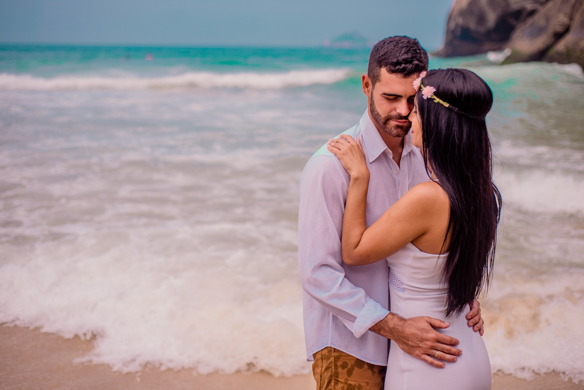 roupas para ensaio pré wedding na praia 
