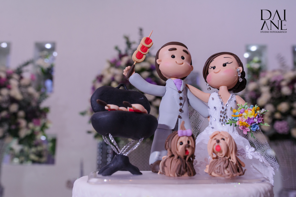 Bonecos do topo do bolo