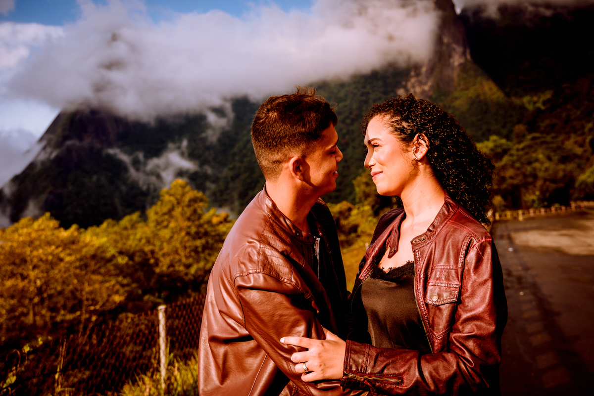 ensaio de casal dedo de deus em Teresópolis