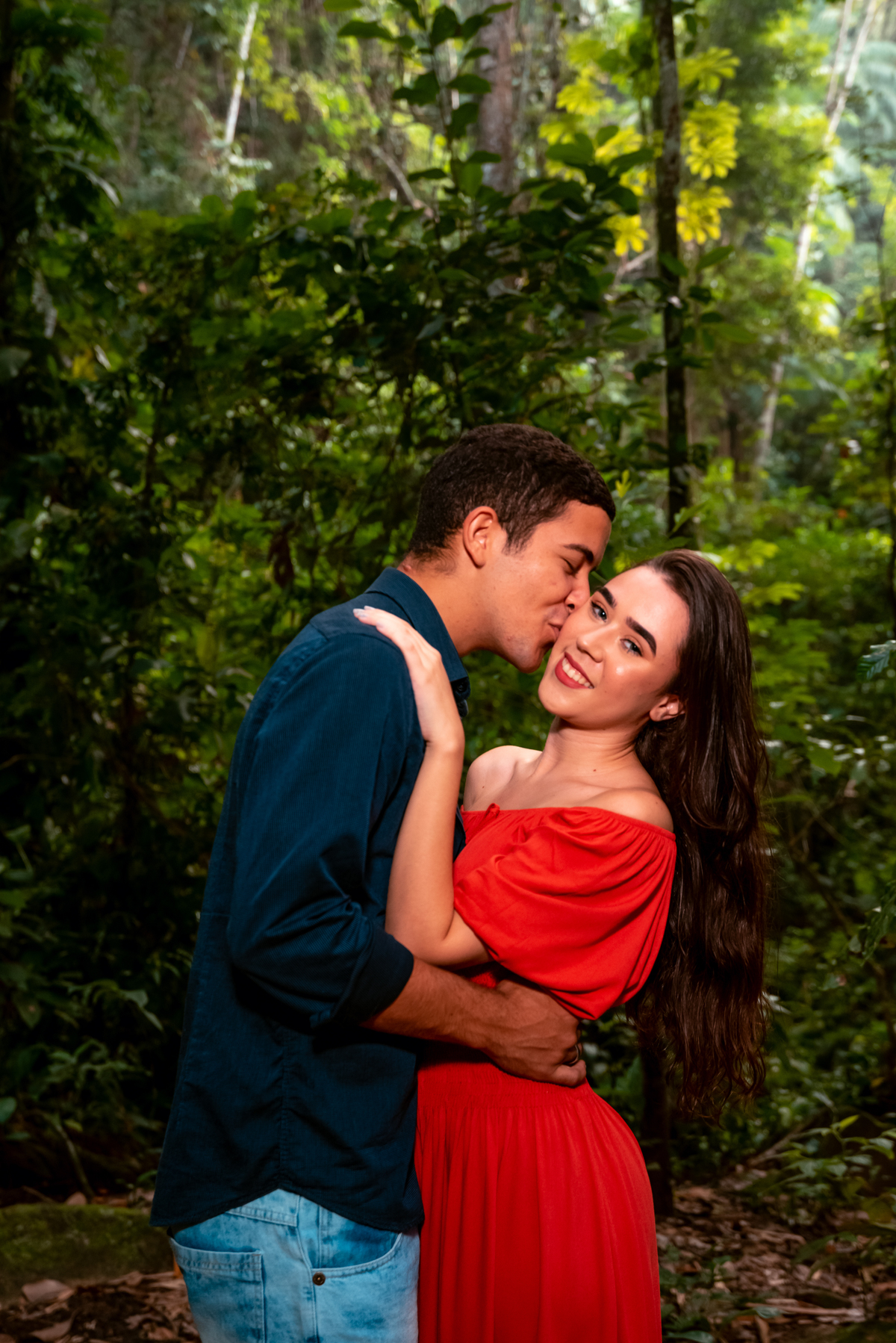 sorriso de felicidade da noiva Cachoeira da Janjana