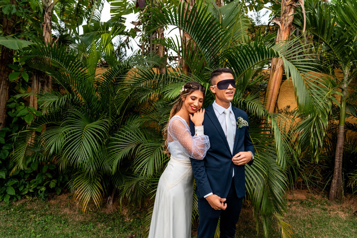 first touch entre noivos