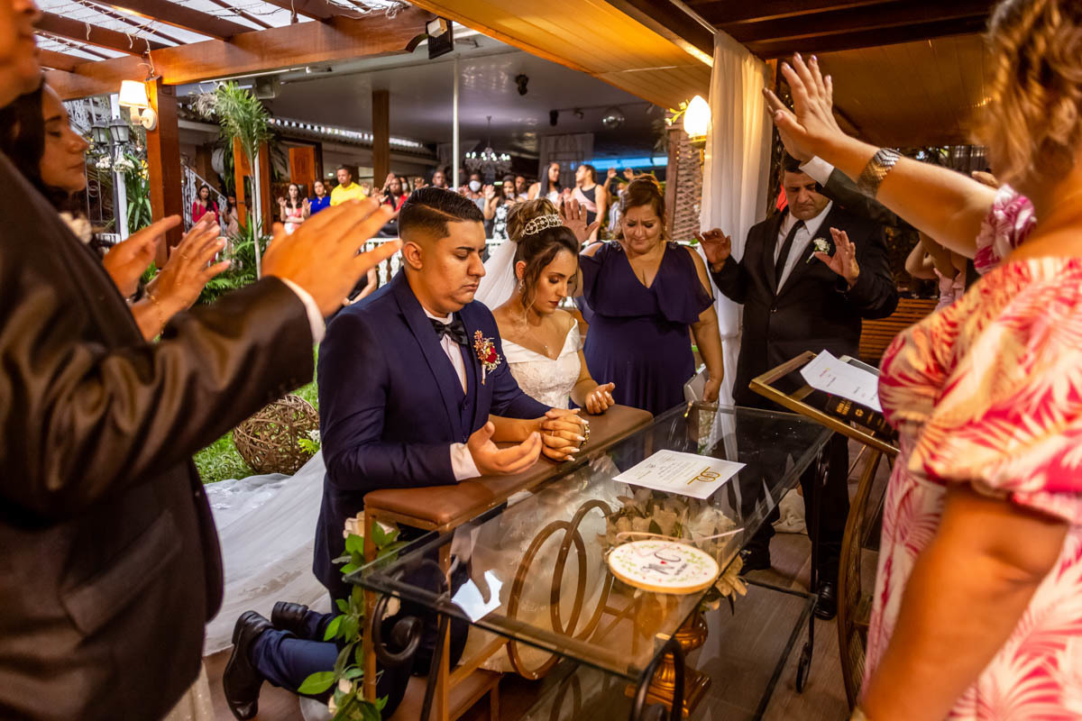 benção dos pais sobre os noivos