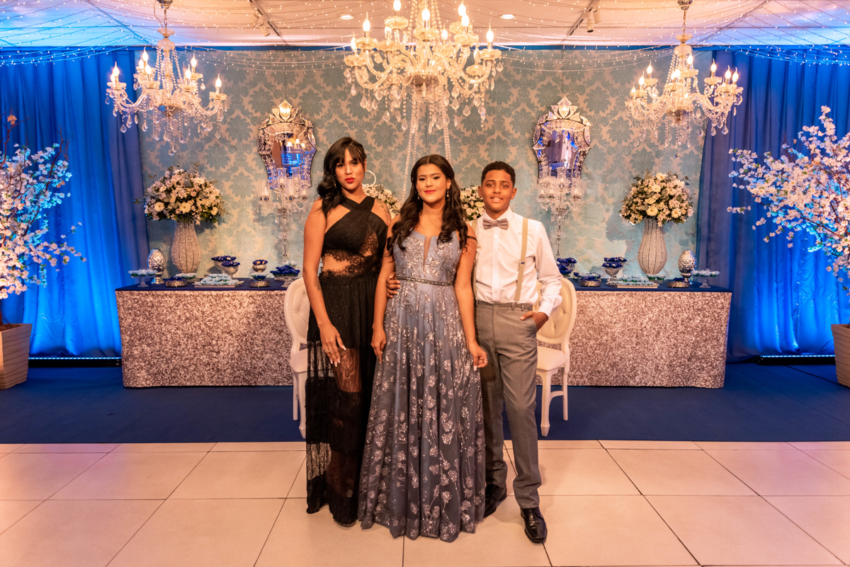 foto de debutante com a família