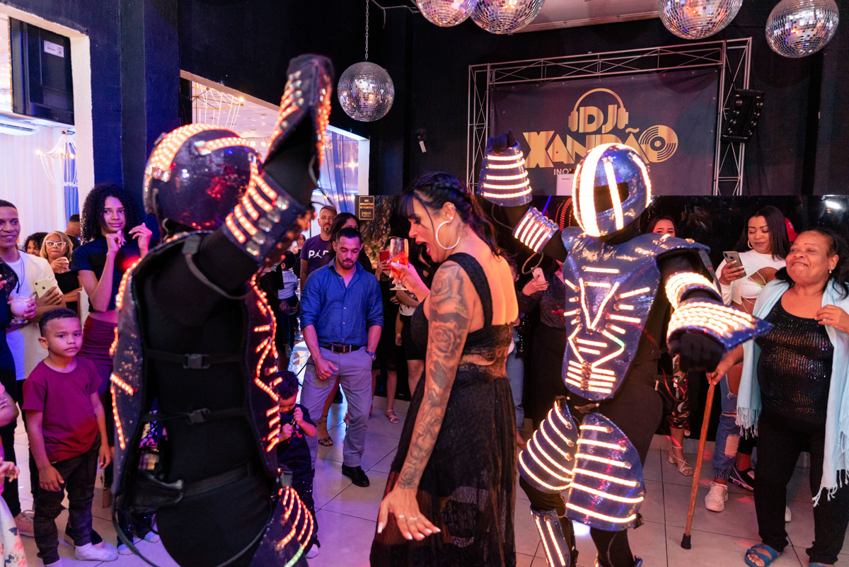 festa de 15 anos com robô