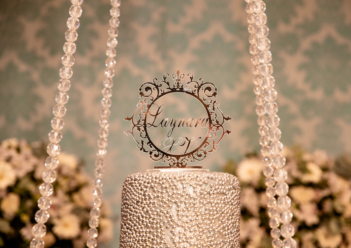 topo de bolo 15 anos