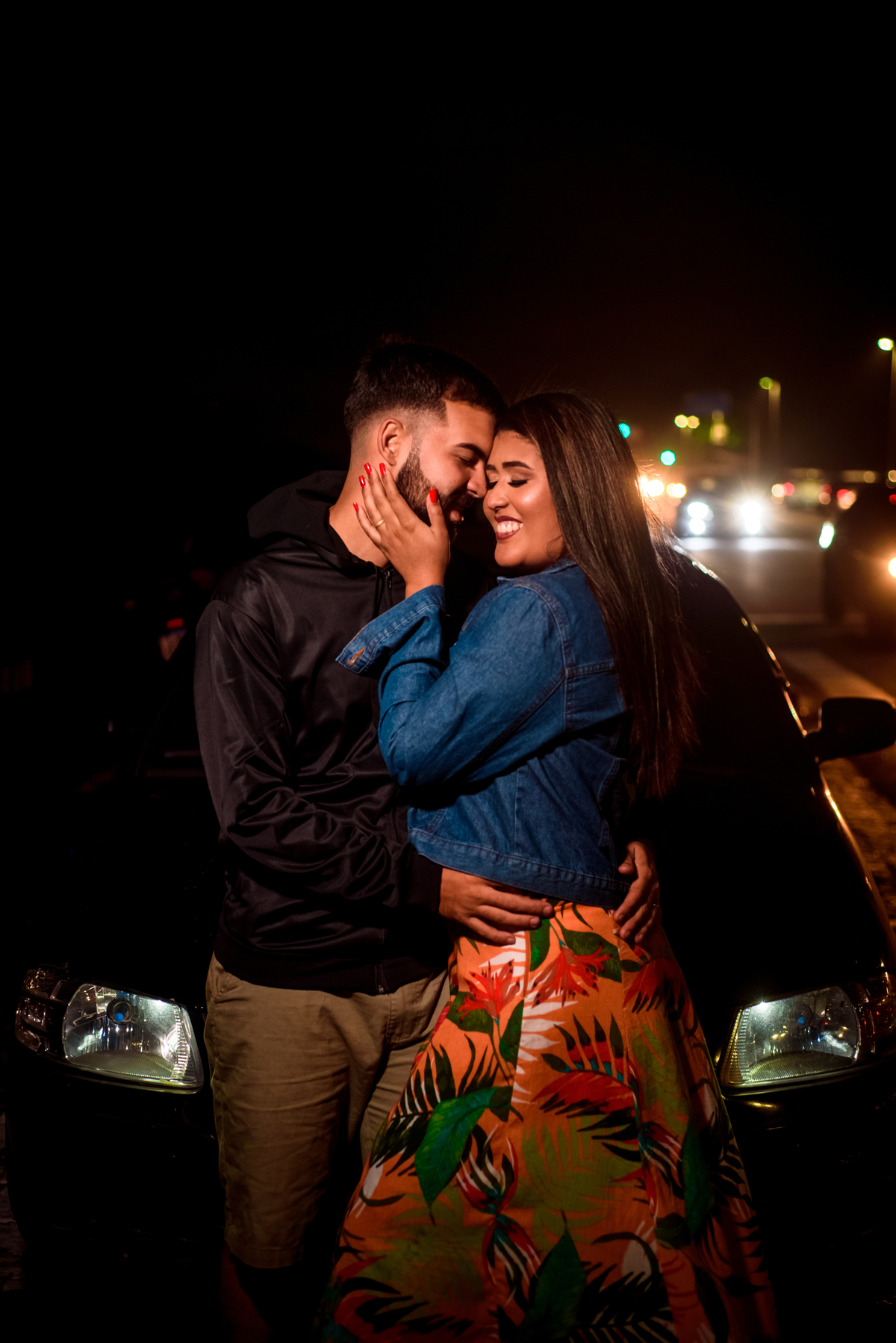 foto na frente do carro