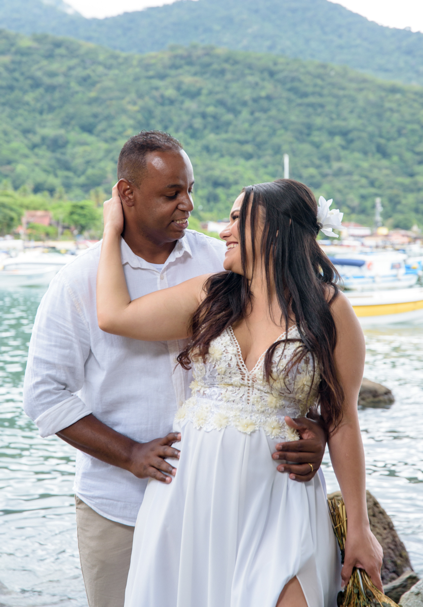 casal apaixonado em ilha grande
