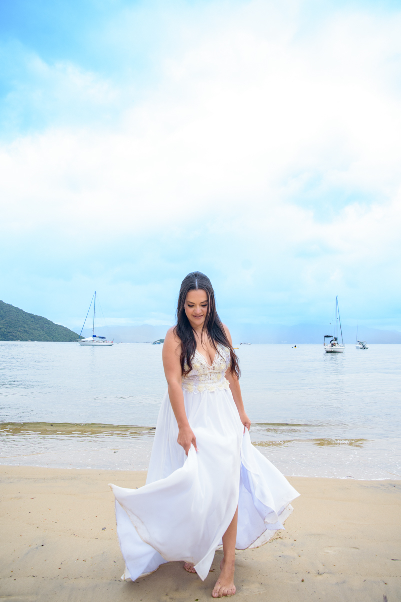 vestido lindo de noiva para praia