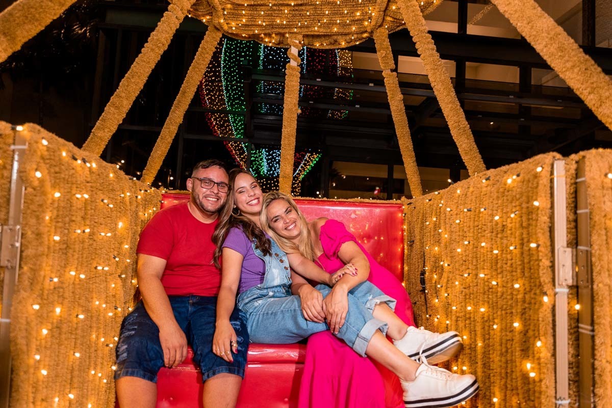 poses para ensaio no parque de diversões