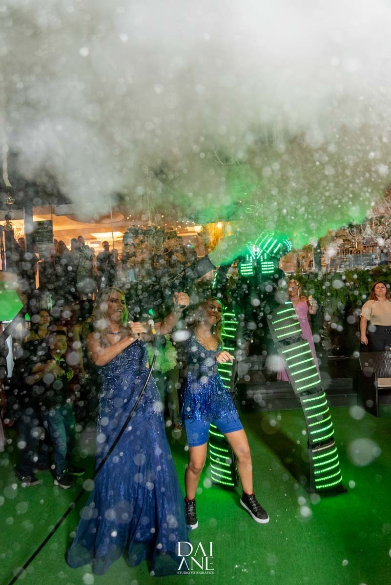 robô de led para 15 anos