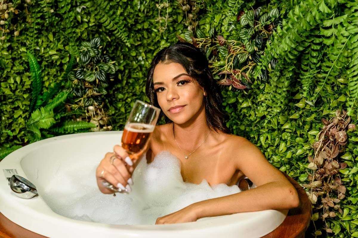 debutante com champanhe