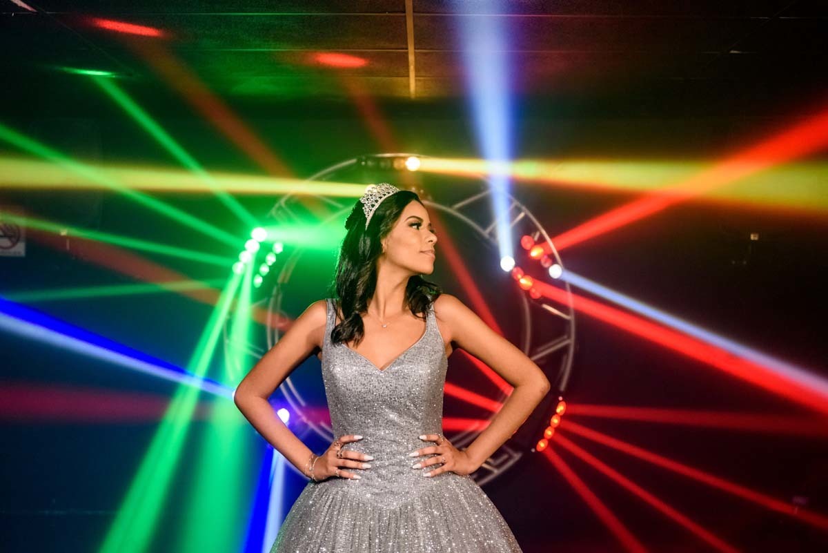 inspiração de foto de debutante na pista de dança