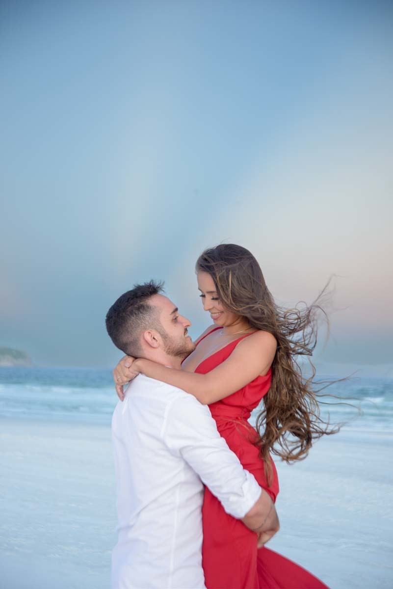 poses para fazer no seu ensaio de casal