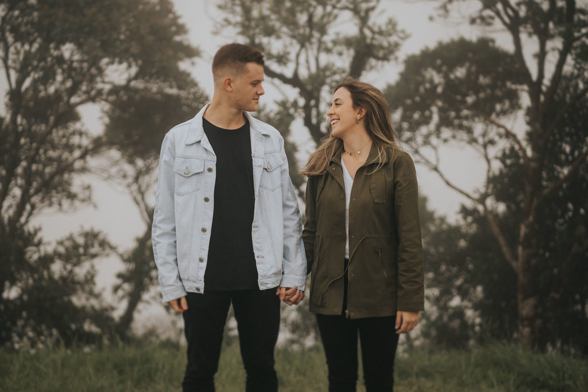 pedido de casamento, casamento, noivos, noiva, anel de noivado, aliança, pedido, wedding, pré-wedding, aliança de noivado, montanha, ensaio fotográfico, pedido na montanha