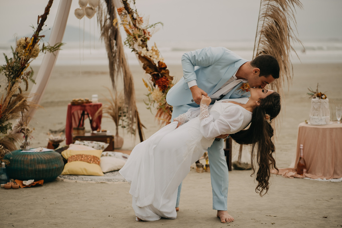 wedding, elopement wedding, elopement, renovação de votos, bodas, casamento na praia, cerimônia de casamento, casamento boho, estilo boho, decoração boho, noiva, vestido de noiva, wedding