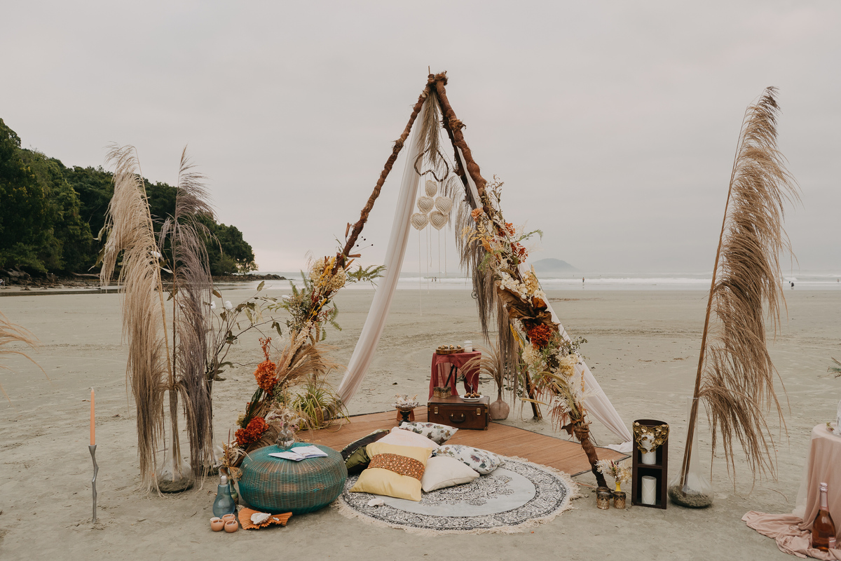 wedding, elopement wedding, elopement, renovação de votos, bodas, casamento na praia, cerimônia de casamento, casamento boho, estilo boho, decoração boho, noiva, vestido de noiva, wedding