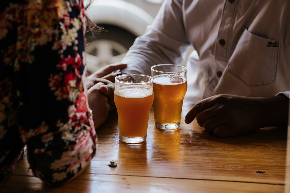 pré-wedding, ensaio fotográfico, fotos de casal, ensaio de casal, fotos em hamburgueria, casamento, one burger, ensaio fotográfico original, ensaio de casal criativo