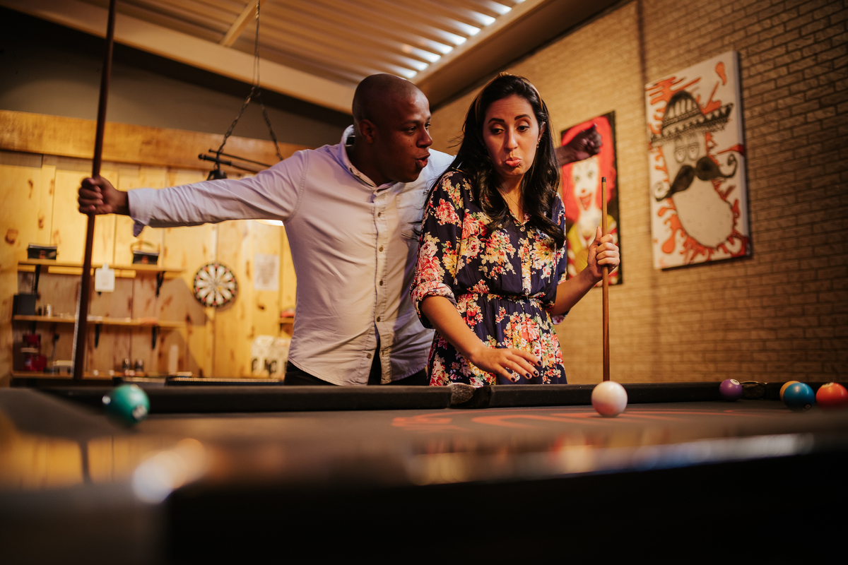 pré-wedding, ensaio fotográfico, fotos de casal, ensaio de casal, fotos em hamburgueria, casamento, one burger, ensaio fotográfico original, ensaio de casal criativo