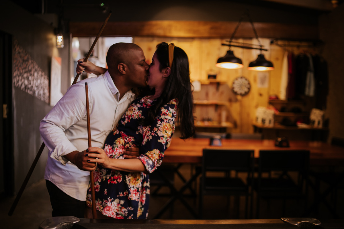 pré-wedding, ensaio fotográfico, fotos de casal, ensaio de casal, fotos em hamburgueria, casamento, one burger, ensaio fotográfico original, ensaio de casal criativo