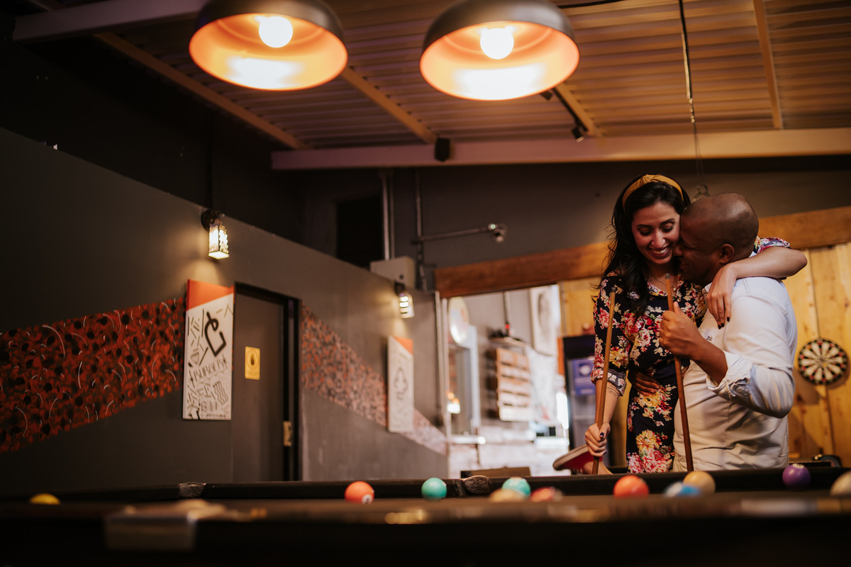 pré-wedding, ensaio fotográfico, fotos de casal, ensaio de casal, fotos em hamburgueria, casamento, one burger, ensaio fotográfico original, ensaio de casal criativo