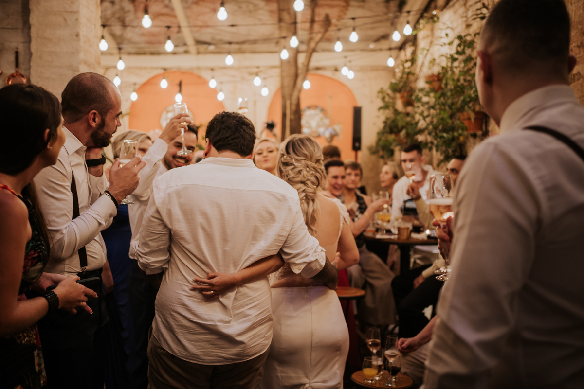 casa quena, mini wedding, casamento, wedding, noiva, dia da noiva, bride, vestido de noiva, maquiagem de noiva, wedding dress, cerimônia de casamento, dia do noivo, casamento moderno, amigos do noiva, madrinhas, padrinhos,wedding dress