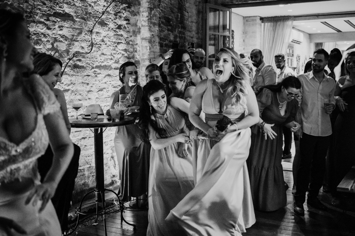 casa quena, mini wedding, casamento, wedding, noiva, dia da noiva, bride, vestido de noiva, maquiagem de noiva, wedding dress, cerimônia de casamento, dia do noivo, casamento moderno, amigos do noiva, madrinhas, padrinhos,wedding dress