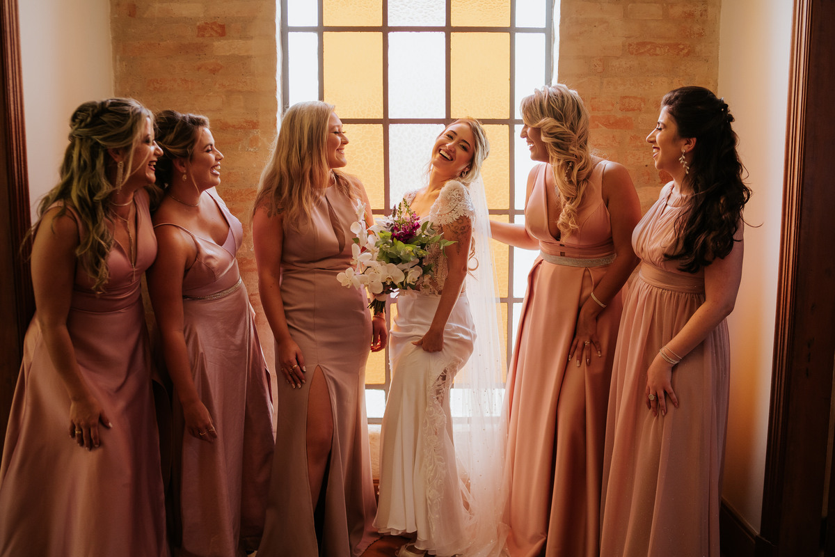 casa quena, mini wedding, casamento, wedding, noiva, dia da noiva, bride, vestido de noiva, maquiagem de noiva, wedding dress, cerimônia de casamento, dia do noivo, casamento moderno, amigos do noiva, madrinhas, padrinhos,wedding dress