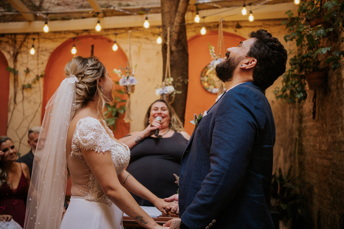 casa quena, mini wedding, casamento, wedding, noiva, dia da noiva, bride, vestido de noiva, maquiagem de noiva, wedding dress, cerimônia de casamento, dia do noivo, casamento moderno, amigos do noiva, madrinhas, padrinhos,wedding dress