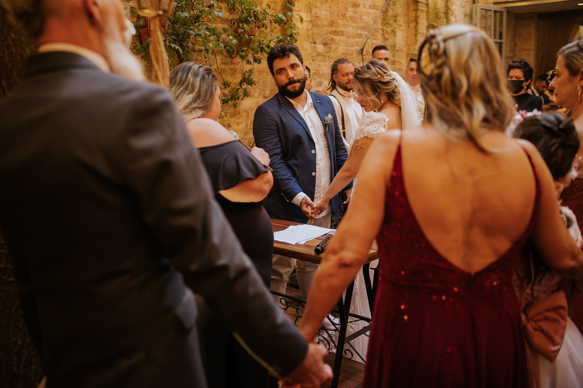 casa quena, mini wedding, casamento, wedding, noiva, dia da noiva, bride, vestido de noiva, maquiagem de noiva, wedding dress, cerimônia de casamento, dia do noivo, casamento moderno, amigos do noiva, madrinhas, padrinhos,wedding dress