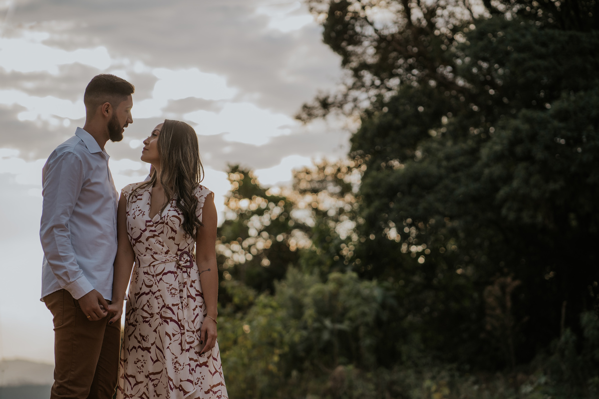 ensaio, ensaio de casal, fotos de casal, pré-wedding, noivos, monte verde, fotos em monte verde, couple, wedding couple, fotografia de casal, ensaio fotográfico
