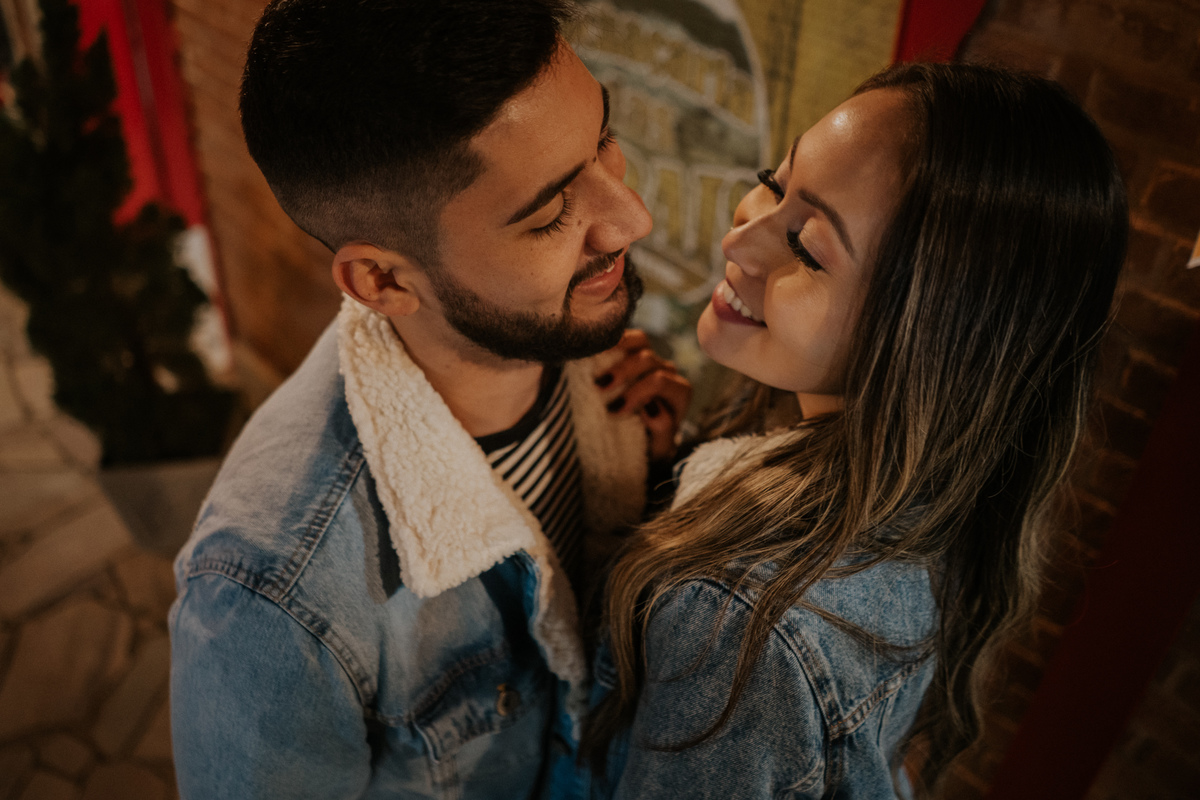 ensaio, ensaio de casal, fotos de casal, pré-wedding, noivos, monte verde, fotos em monte verde, couple, wedding couple, fotografia de casal, ensaio fotográfico