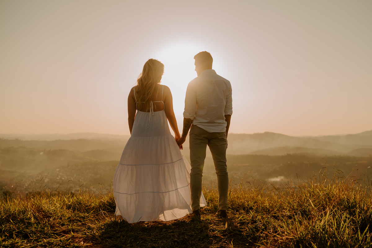 prewedding, wedding, elopement wedding, elopement, ensaio fotográfico, ensaio de foto, ensaio de casal, ensaio fotografico casal, foto de casal, morro do capuava, ensaio externo, foto de casal na montanha, ensaio fotografico casal morro do capuava