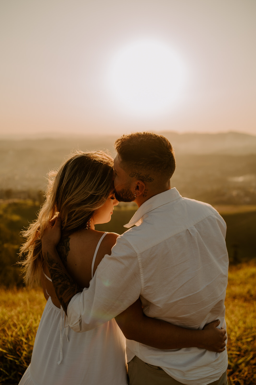 prewedding, wedding, elopement wedding, elopement, ensaio fotográfico, ensaio de foto, ensaio de casal, ensaio fotografico casal, foto de casal, morro do capuava, ensaio externo, foto de casal na montanha, ensaio fotografico casal morro do capuava