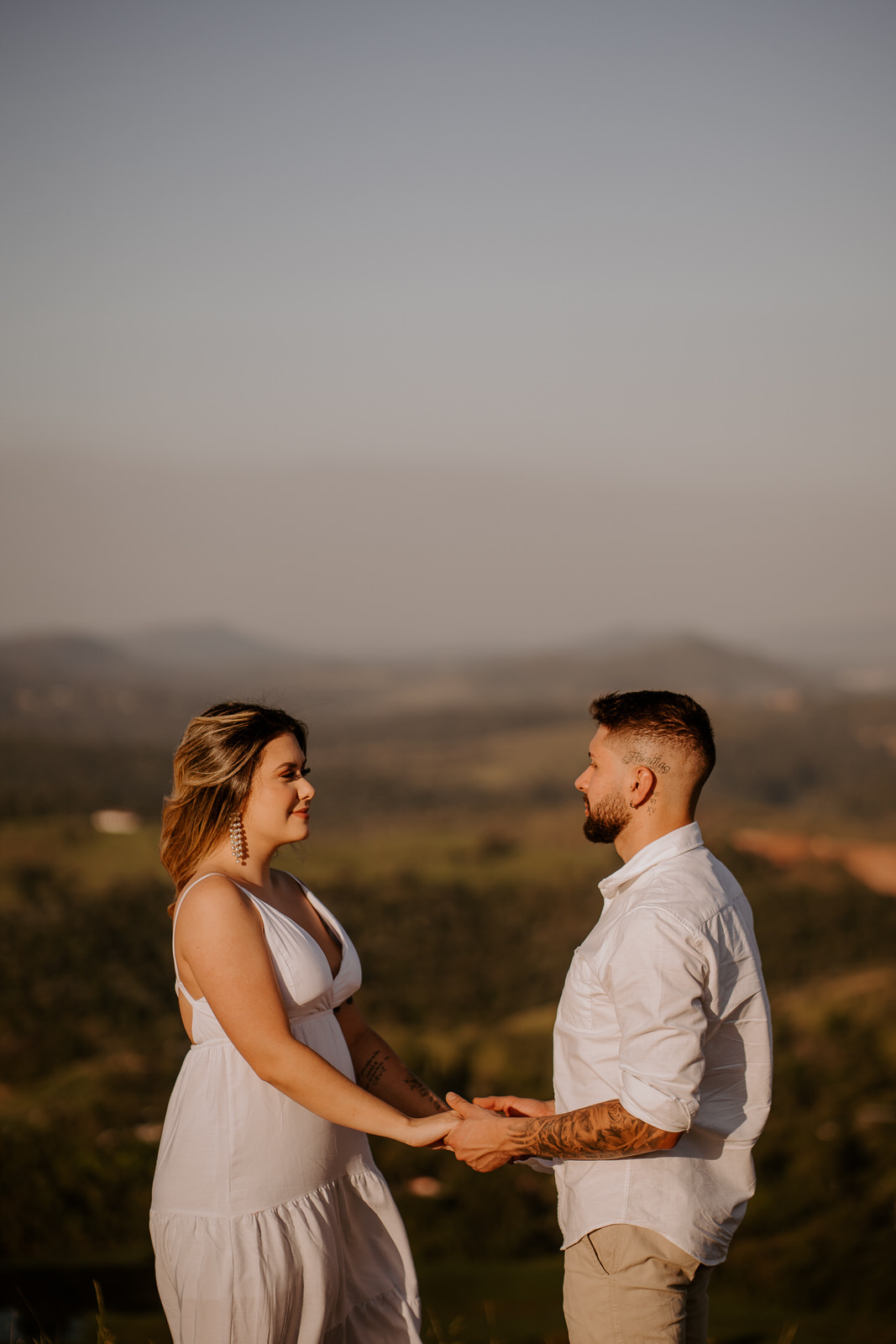 prewedding, wedding, elopement wedding, elopement, ensaio fotográfico, ensaio de foto, ensaio de casal, ensaio fotografico casal, foto de casal, morro do capuava, ensaio externo, foto de casal na montanha, ensaio fotografico casal morro do capuava