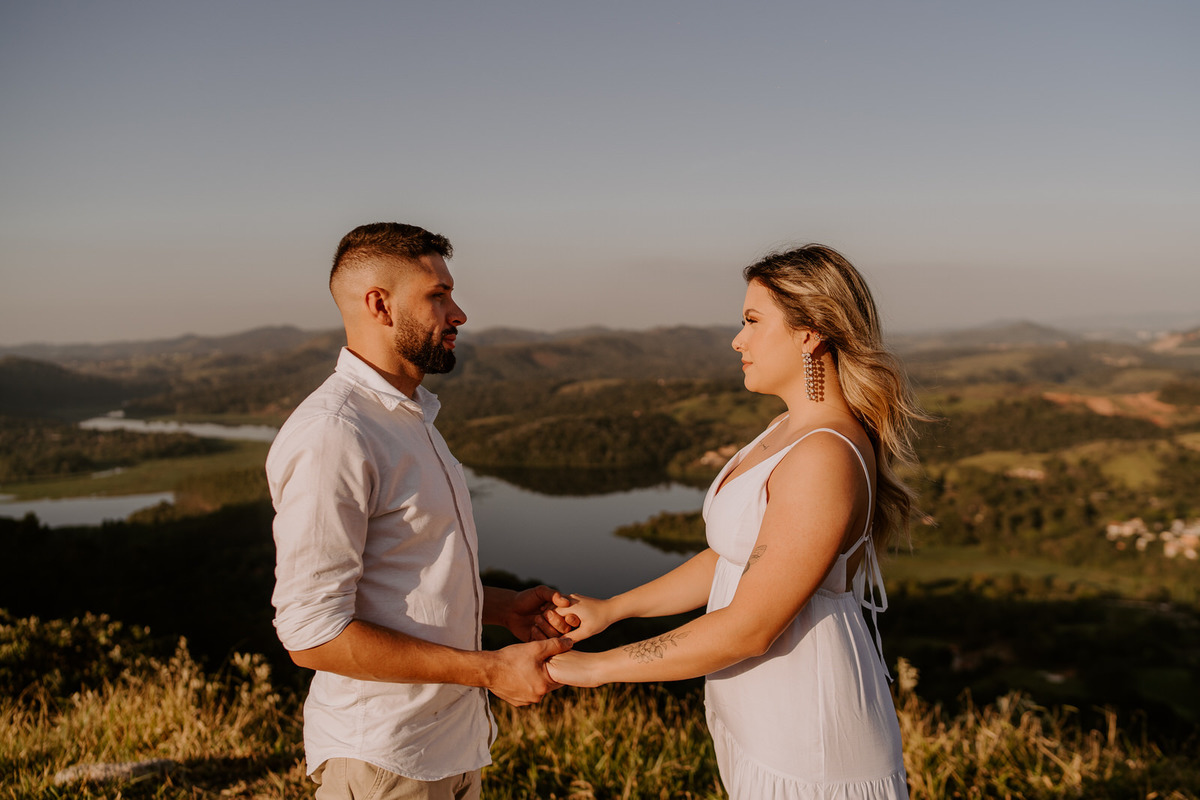 prewedding, wedding, elopement wedding, elopement, ensaio fotográfico, ensaio de foto, ensaio de casal, ensaio fotografico casal, foto de casal, morro do capuava, ensaio externo, foto de casal na montanha, ensaio fotografico casal morro do capuava
