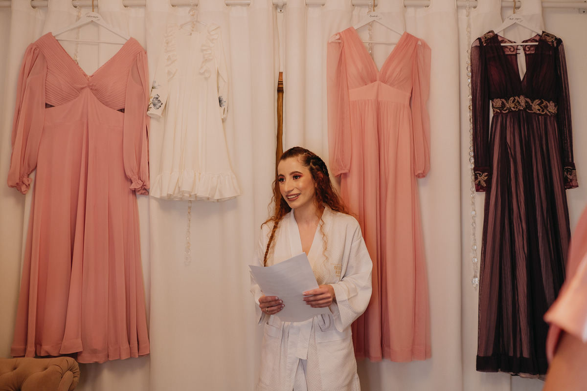 casamento, wedding, noiva, dia da noiva, bride, vestido de noiva, maquiagem de noiva, wedding dress, cerimônia de casamento, dia do noivo, madrinhas, padrinhos, wedding dress, making of, cerimônia com afeto, recanto santa rita, acessórios de noiva