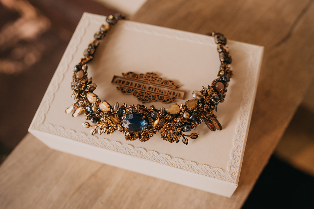 casamento, wedding, noiva, dia da noiva, bride, vestido de noiva, maquiagem de noiva, wedding dress, cerimônia de casamento, dia do noivo, madrinhas, padrinhos, wedding dress, making of, cerimônia com afeto, recanto santa rita, acessórios de noiva