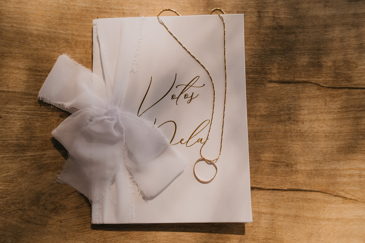 casamento, wedding, noiva, dia da noiva, bride, vestido de noiva, maquiagem de noiva, wedding dress, cerimônia de casamento, dia do noivo, madrinhas, padrinhos, wedding dress, making of, cerimônia com afeto, recanto santa rita, acessórios de noiva