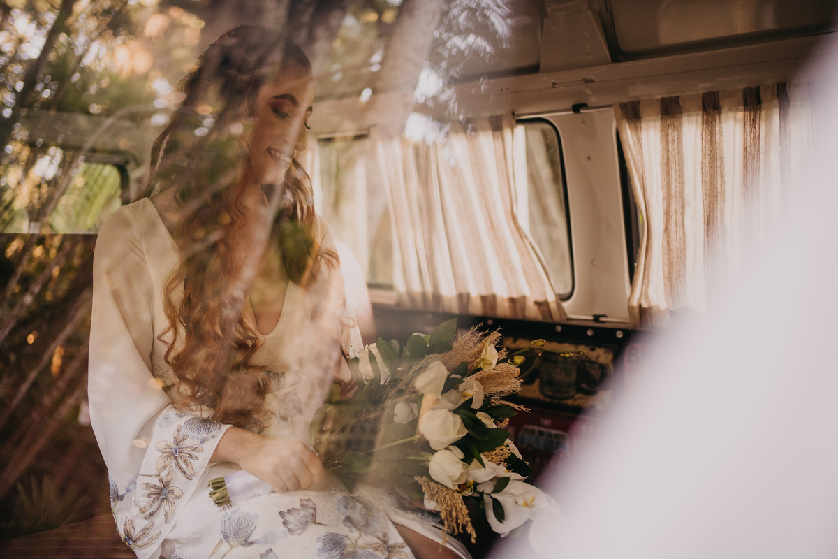 casamento, wedding, noiva, dia da noiva, bride, vestido de noiva, maquiagem de noiva, wedding dress, cerimônia de casamento, dia do noivo, madrinhas, padrinhos, wedding dress, making of, cerimônia com afeto, recanto santa rita, acessórios de noiva