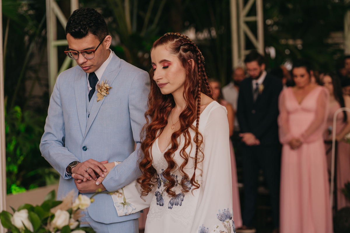 casamento, wedding, noiva, dia da noiva, bride, vestido de noiva, maquiagem de noiva, wedding dress, cerimônia de casamento, dia do noivo, madrinhas, padrinhos, wedding dress, making of, cerimônia com afeto, recanto santa rita, acessórios de noiva