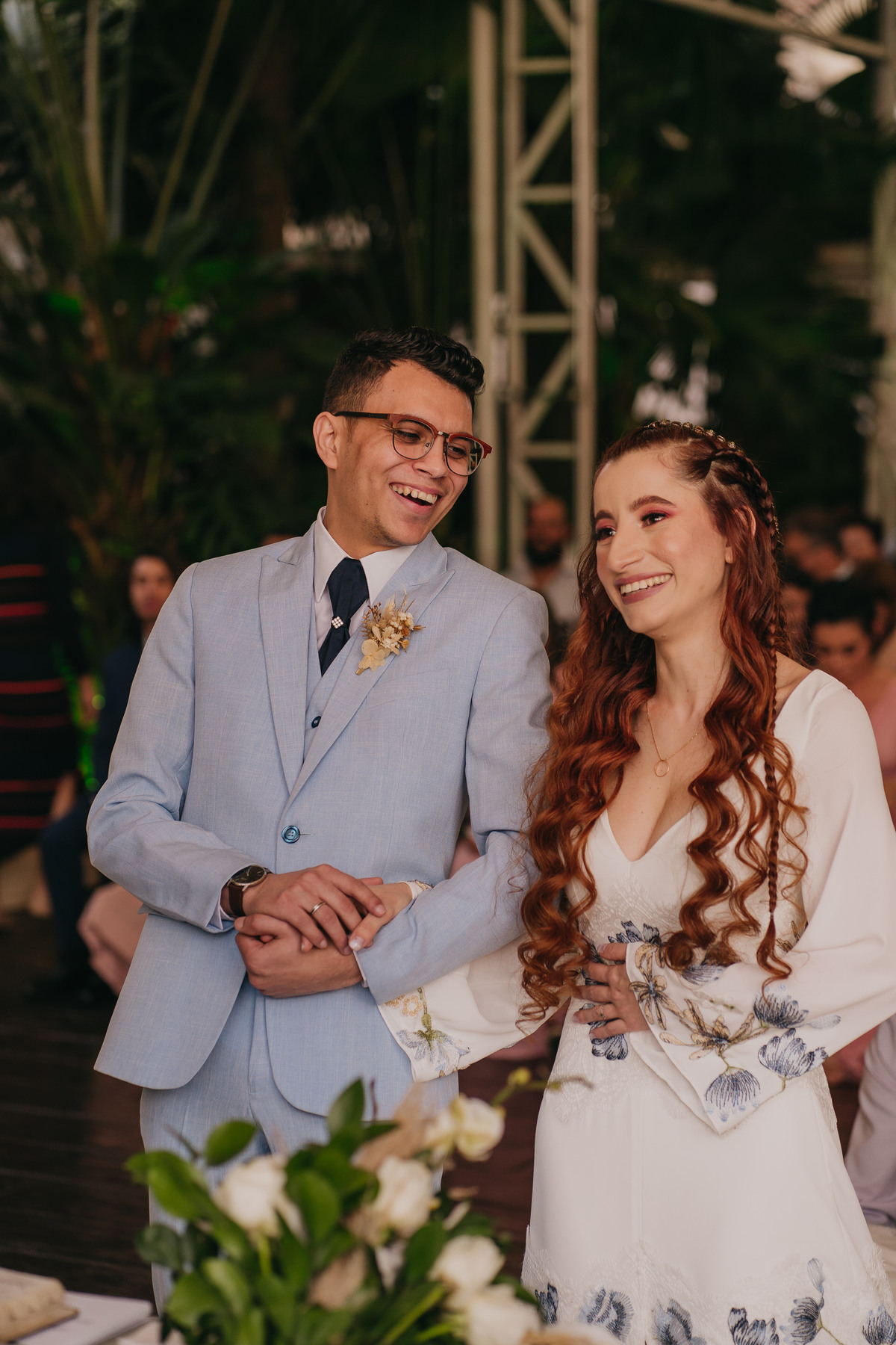 casamento, wedding, noiva, dia da noiva, bride, vestido de noiva, maquiagem de noiva, wedding dress, cerimônia de casamento, dia do noivo, madrinhas, padrinhos, wedding dress, making of, cerimônia com afeto, recanto santa rita, acessórios de noiva