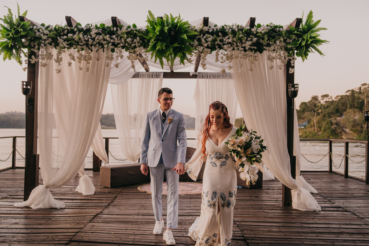 casamento, wedding, noiva, dia da noiva, bride, vestido de noiva, maquiagem de noiva, wedding dress, cerimônia de casamento, dia do noivo, madrinhas, padrinhos, wedding dress, making of, cerimônia com afeto, recanto santa rita, acessórios de noiva