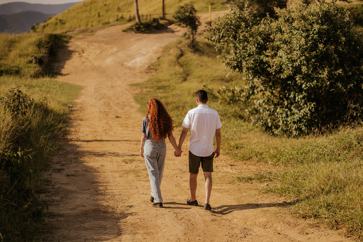 prewedding, wedding, elopement wedding, ensaio fotográfico, ensaio de foto, ensaio de casal, ensaio fotografico casal, foto de casal, morro do capuava, ensaio externo, foto de casal na montanha, ensaio fotografico casal morro do capuava