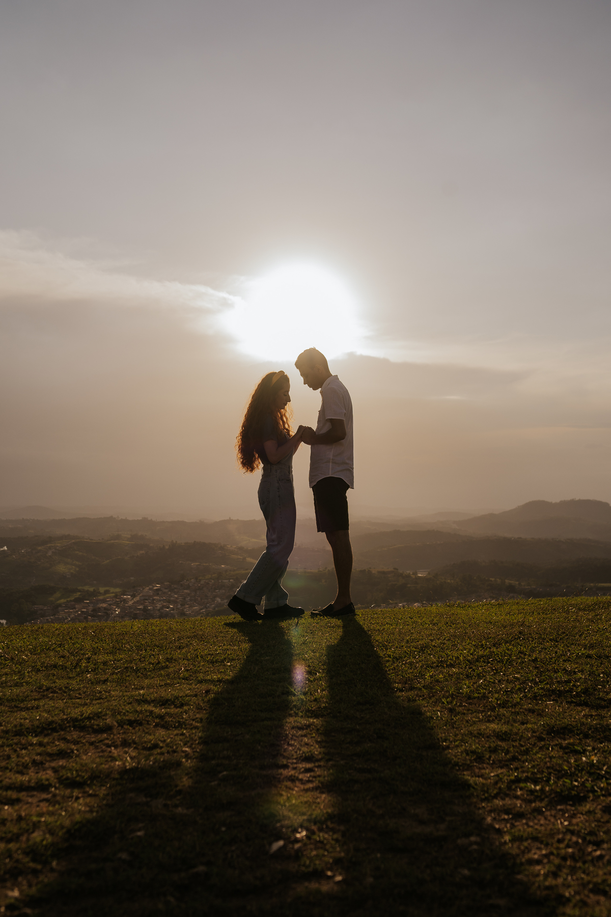 prewedding, wedding, elopement wedding, ensaio fotográfico, ensaio de foto, ensaio de casal, ensaio fotografico casal, foto de casal, morro do capuava, ensaio externo, foto de casal na montanha, ensaio fotografico casal morro do capuava